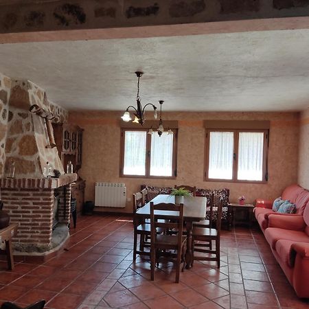 Casa Rural El Pajar Навалуенґа Екстер'єр фото