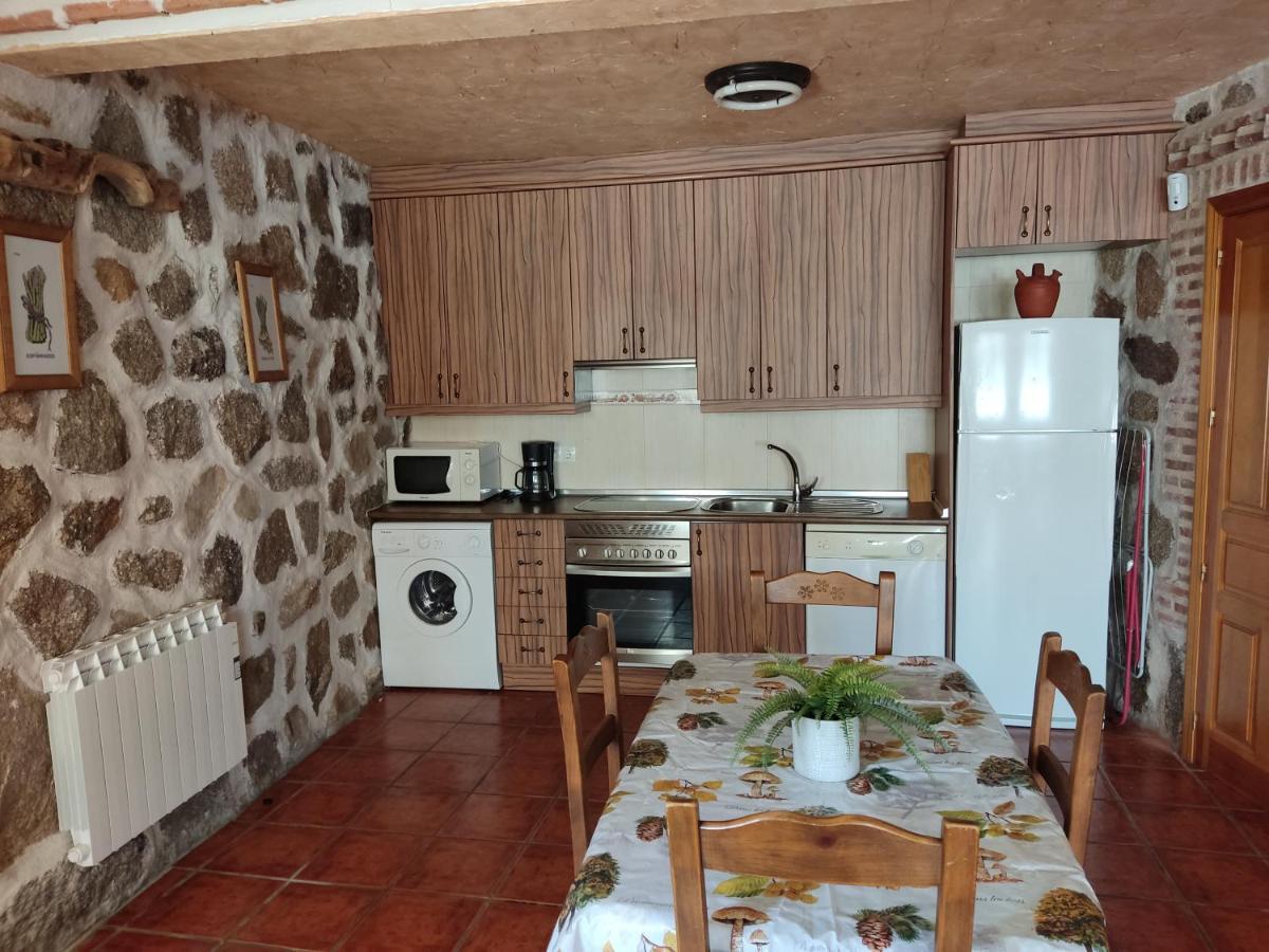 Casa Rural El Pajar Навалуенґа Екстер'єр фото