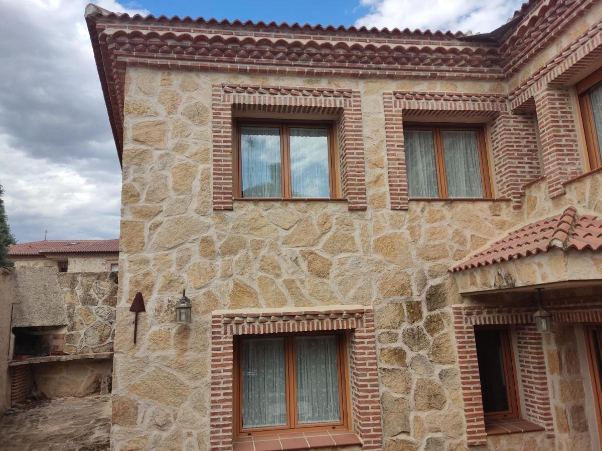 Casa Rural El Pajar Навалуенґа Екстер'єр фото