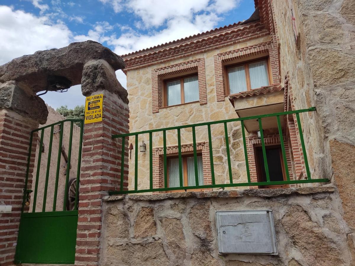 Casa Rural El Pajar Навалуенґа Екстер'єр фото
